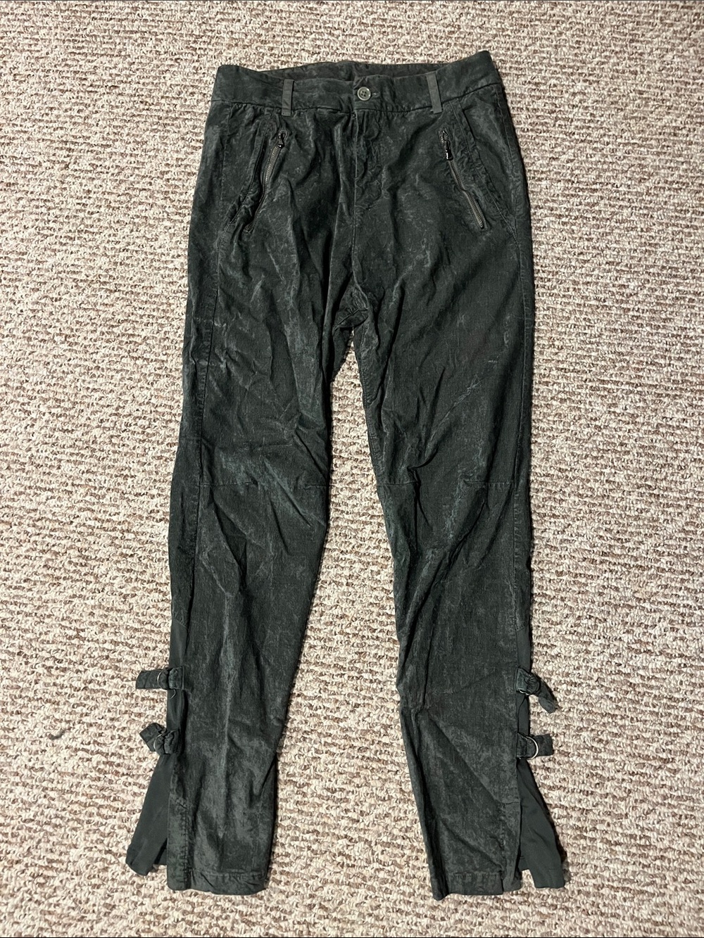 Women’s Black Tie-Accent Trousers